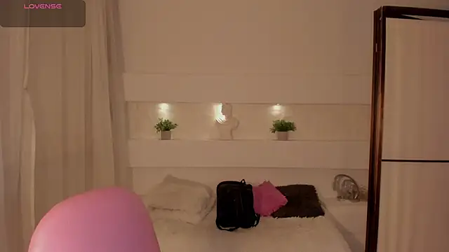 AshleyRoys online show from March 10, 3:41 pm