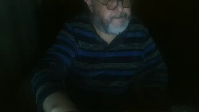 Snapshot of Koldo70 chatting on May 4, 10:39 pm Koldo70 online show from May 4, 10:39 pm