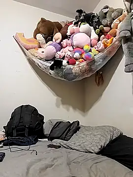 MaddyC6992 online show from December 7, 3:36 am