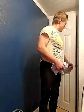 MaddyC6992 online show from January 7, 1:35 pm