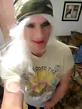 MaddyC6992 online show from March 16, 4:34 pm