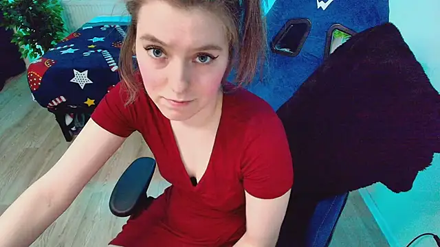 Snapshot of CranberryHot chatting on February 26, 1:15 am CranberryHot online show from February 26, 1:15 am