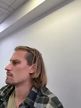 fmodel online show from November 26, 9:43 am