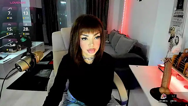 Miss kay1111 online show from November 18, 3:27 pm