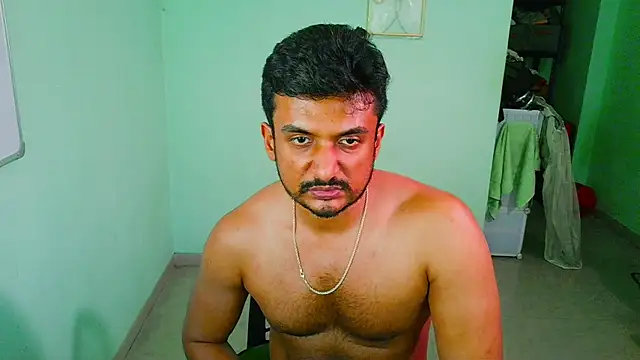 daringcutie online show from April 12, 7:02 am