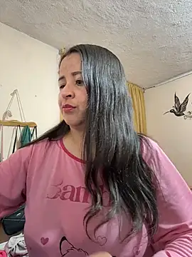 latinfemale online show from December 21, 12:51 am