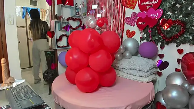 DestinyHills online show from February 28, 12:28 pm