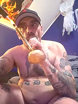 Snapshot of canadacockinme chatting on November 24, 8:25 am canadacockinme online show from November 24, 8:25 am