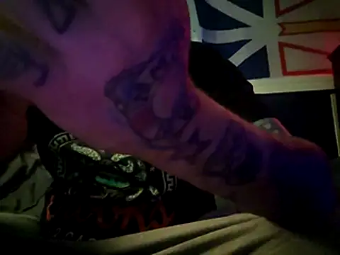 Snapshot of canadacockinme chatting on November 26, 8:04 am canadacockinme online show from November 26, 8:04 am