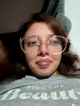 linda-schmidt online show from April 14, 1:55 am