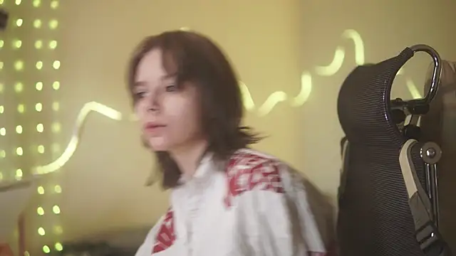 alyssa sweet online show from April 14, 5:02 am