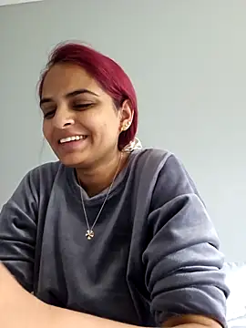 DirtySnowball69 online show from October 13, 9:20 am