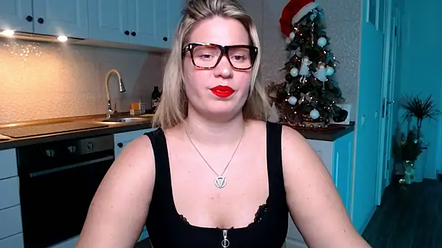 HotTiffani online show from January 15, 6:08 pm