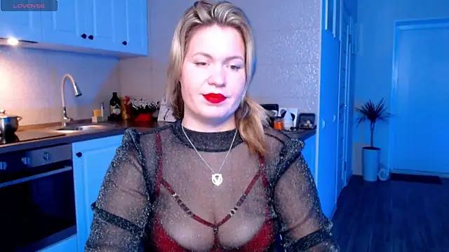 HotTiffani online show from January 30, 8:32 am