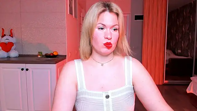 HotTiffani online show from November 7, 5:46 pm