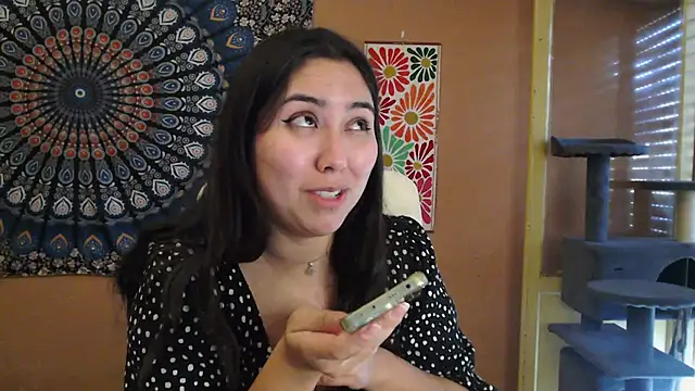 IntimateTales online show from December 17, 12:00 pm