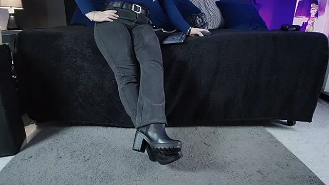  Jade 16 online show from February 18, 11:39 am