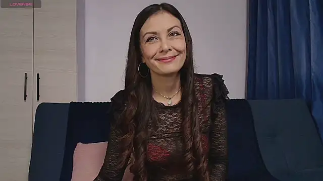 Snapshot of Swetisabella01 chatting on April 28, 10:42 am Swetisabella01 online show from April 28, 10:42 am