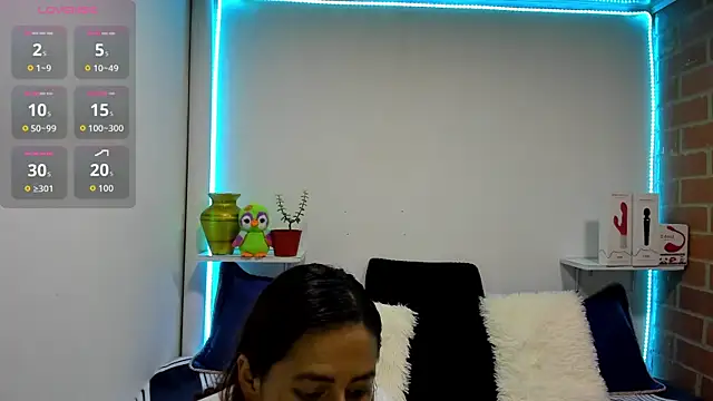 rukminilatin online show from March 21, 1:32 am