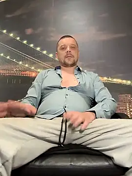 Snapshot of DanielOhCool chatting on February 28, 6:20 pm DanielOhCool online show from February 28, 6:20 pm