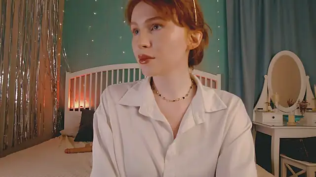 Snapshot of GingerArin chatting on July 11, 1:25 pm GingerArin online show from July 11, 1:25 pm