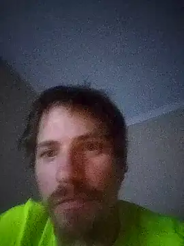 Snapshot of youngbuck6874 chatting on January 1, 9:20 pm youngbuck6874 online show from January 1, 9:20 pm