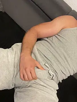 Snapshot of bestofsex99 chatting on September 21, 5:25 pm bestofsex99 online show from September 21, 5:25 pm