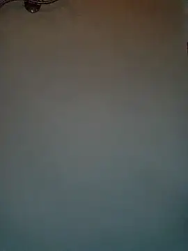 Snapshot of tropikboy chatting on June 4, 10:10 am tropikboy online show from June 4, 10:10 am