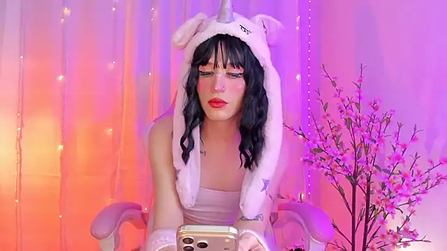 rosseblondee online show from April 13, 8:36 pm