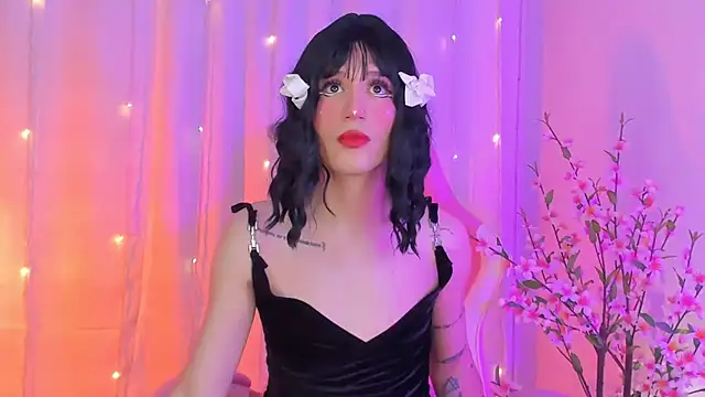 Snapshot of rosseblondee chatting on April 19, 10:01 pm rosseblondee online show from April 19, 10:01 pm