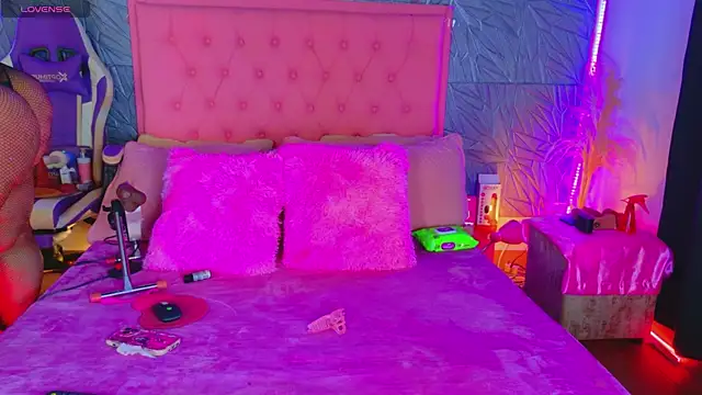 macasweet online show from March 26, 10:59 pm