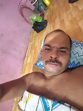 Snapshot of Vickyrajput009 chatting on November 19, 2:33 am Vickyrajput009 online show from November 19, 2:33 am