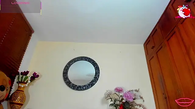Snapshot of NicoleSantana chatting on May 14, 10:16 pm NicoleSantana online show from May 14, 10:16 pm