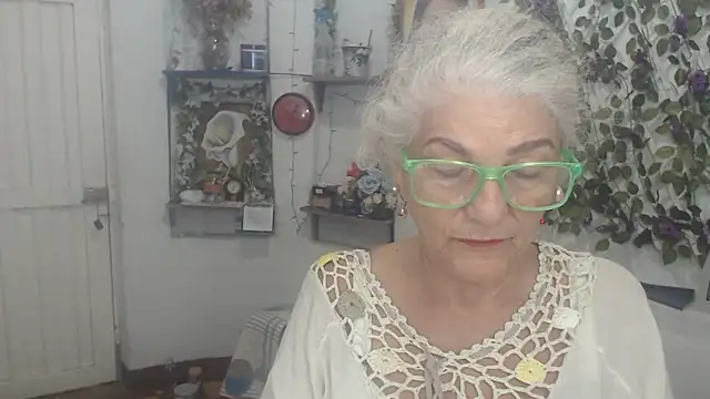 FunnyGrandma online show from March 29, 12:43 am