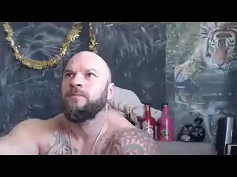 Snapshot of viking_30 chatting on March 24, 7:24 am viking 30 online show from March 24, 7:24 am