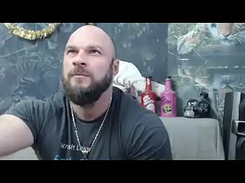 Snapshot of viking_30 chatting on April 3, 6:22 am viking 30 online show from April 3, 6:22 am