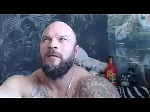 Snapshot of viking_30 chatting on May 4, 6:31 am viking 30 online show from May 4, 6:31 am