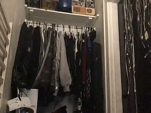 Jcharlesnew69xh online show from October 15, 7:36 pm