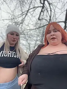 Model9798 online show from February 27, 10:37 am