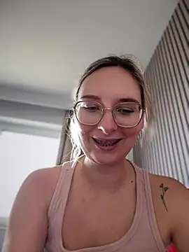 The Snowwhitee online show from February 15, 12:54 pm