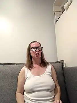 Snapshot of SweetandNaughty1 chatting on November 13, 9:14 pm SweetandNaughty1 online show from November 13, 9:14 pm