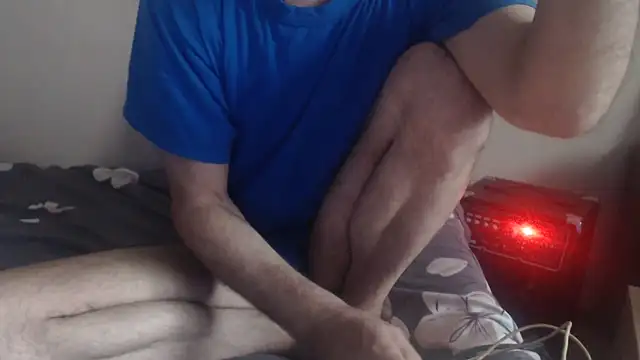 yvesstorm1 online show from March 29, 3:01 pm