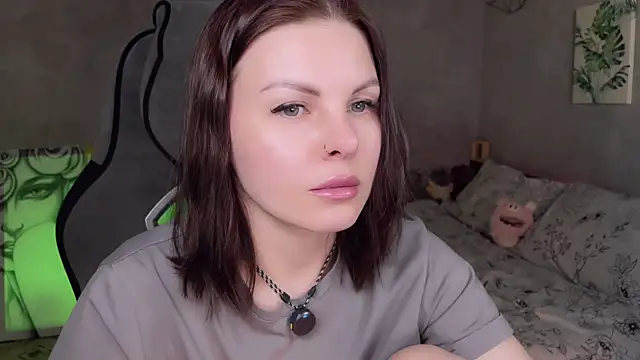 Your Sweet Lilu online show from April 6, 1:23 pm