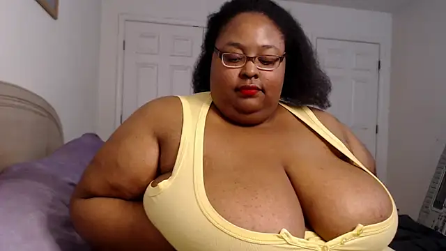 Snapshot of Loves_Aura chatting on January 3, 1:27 am Loves Aura online show from January 3, 1:27 am