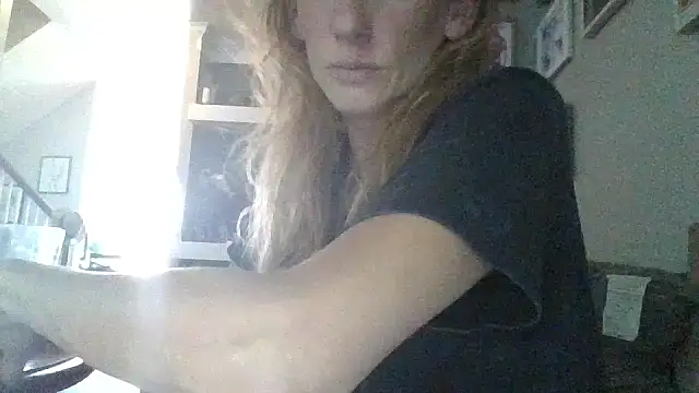 Snapshot of Rhodesxox chatting on October 9, 8:07 pm Rhodesxox online show from October 9, 8:07 pm