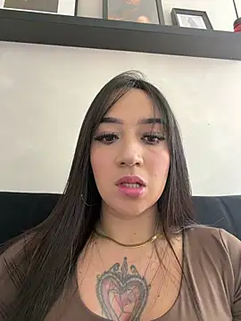 EmmyEvans1 online show from March 6, 7:43 pm