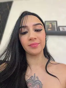 Snapshot of EmmyEvans1 chatting on May 13, 7:00 pm EmmyEvans1 online show from May 13, 7:00 pm