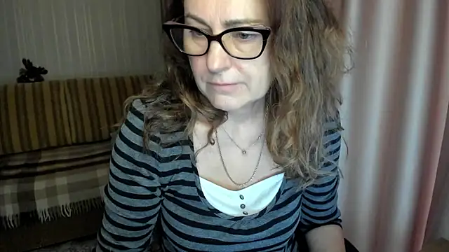 lauraoven online show from January 17, 8:41 am