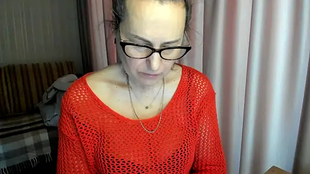 lauraoven online show from February 14, 8:44 am