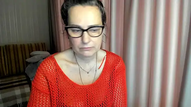 lauraoven online show from February 17, 8:55 am